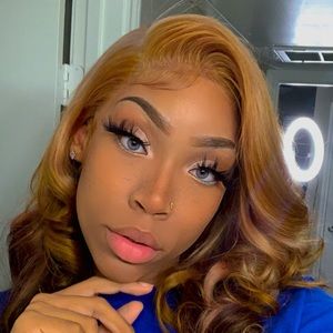 Meet your Posher, Adreanna